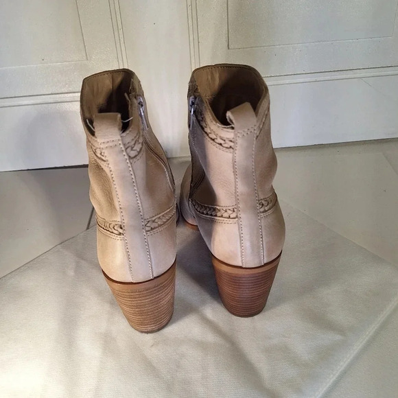 ALDO Cathrina Cream Genuine Leather Ankle Boots Mid Heel Size 9 Rope Piping - Picture 4 of 11